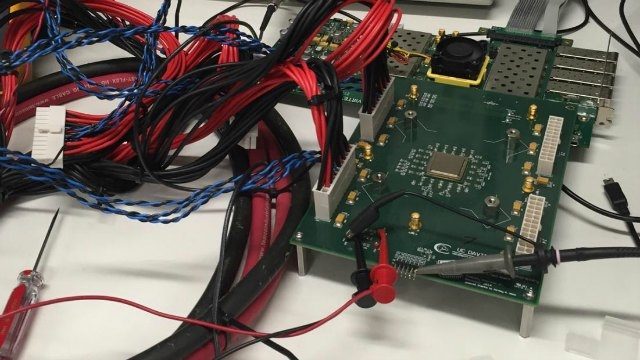 473220-kilocore-chip-world-s-first-1-000-processor-chip-uc-davus