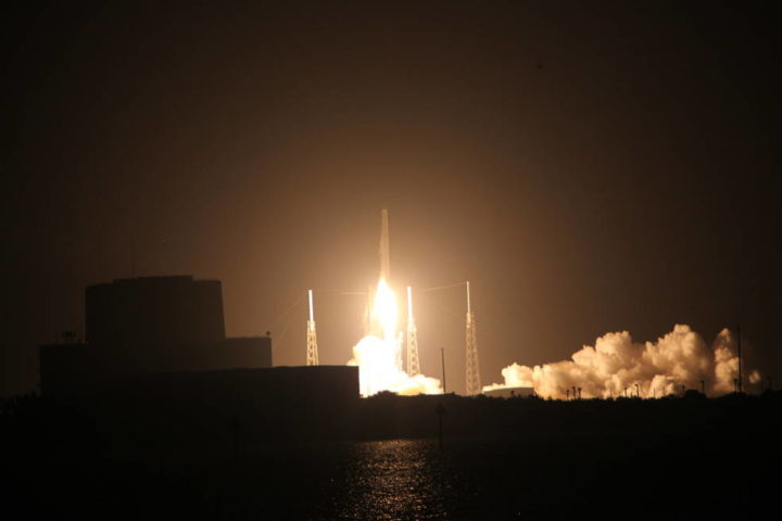 la partenza dello SpaceX Falcon 9