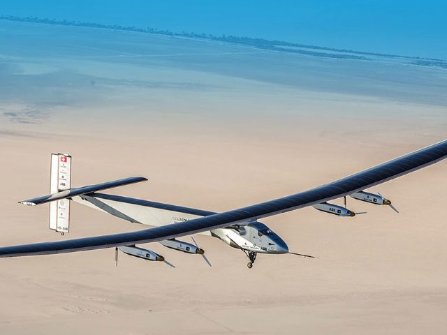 solar impulse, atterraggio perfetto