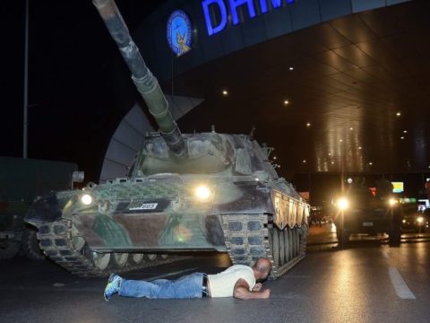 limitazioni rete per golpe in turchia