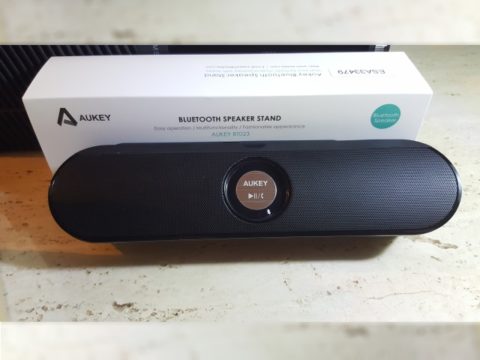speaker aukey 01