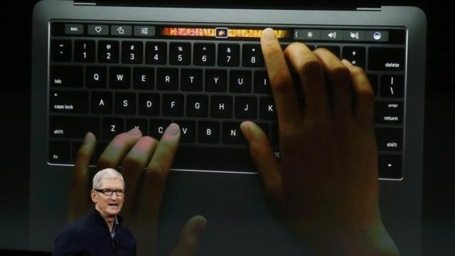 2016-10-27t192750z_1806901684_ht1ecar1i1o1q_rtrmadp_3_apple-launch-kxag-u10901402095797mf-1024x576lastampa-it