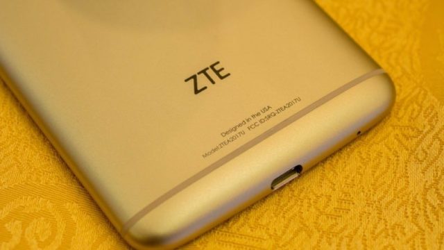 ZTE Axon 7