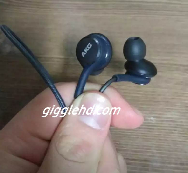 AKG