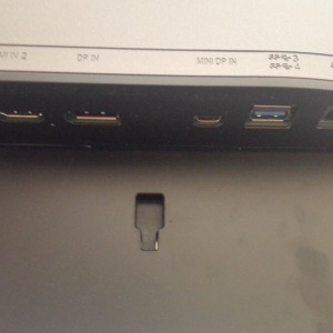 Samsung U28E850