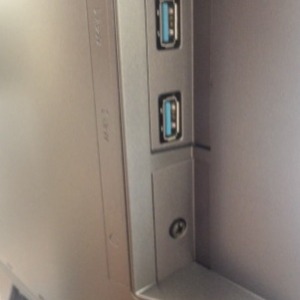 Samsung U28E850