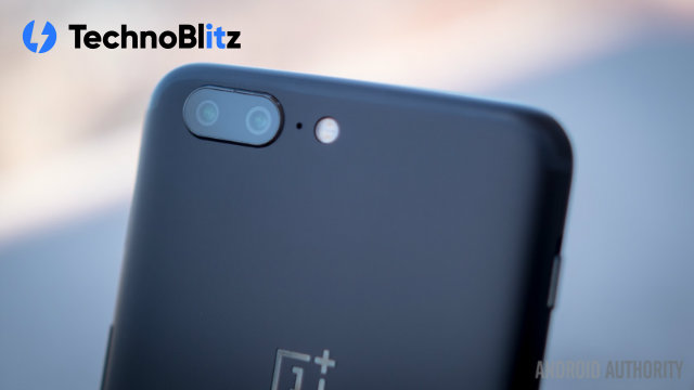 OnePlus cambia idea sul problema del display "jelly effect" di OnePlus 5: ora è "normale"