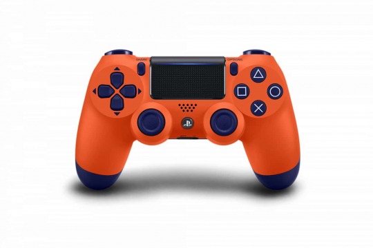 PS4: ecco il nuovo controller Sunset Orange