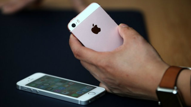 Rumor: iPhone SE 2 arriverà in maggio o giugno con ricarica wireless