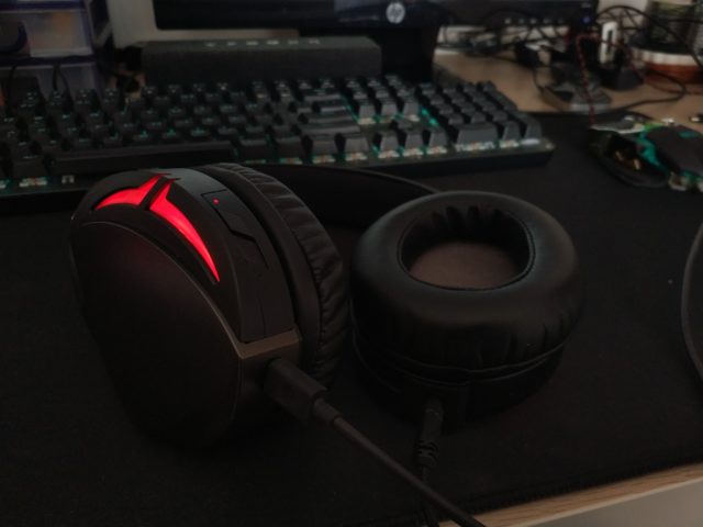 Asus RoG Strix Fusion 300:
