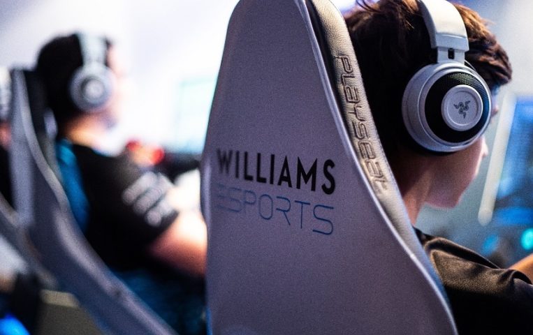 RAZER E WILLIAMS ESPORTS