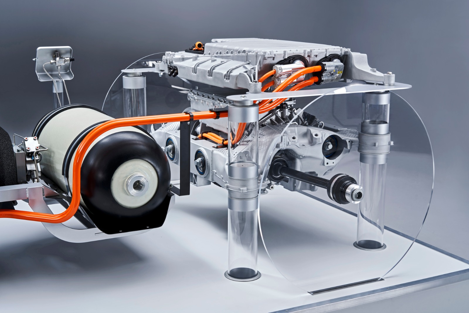 BMW i Hydrogen NEXT: quando l'idrogeno può diventare il futuro
