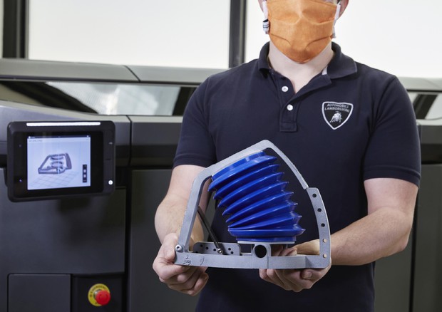 Coronavirus: Lamborghini produrrà simulatori polmonari